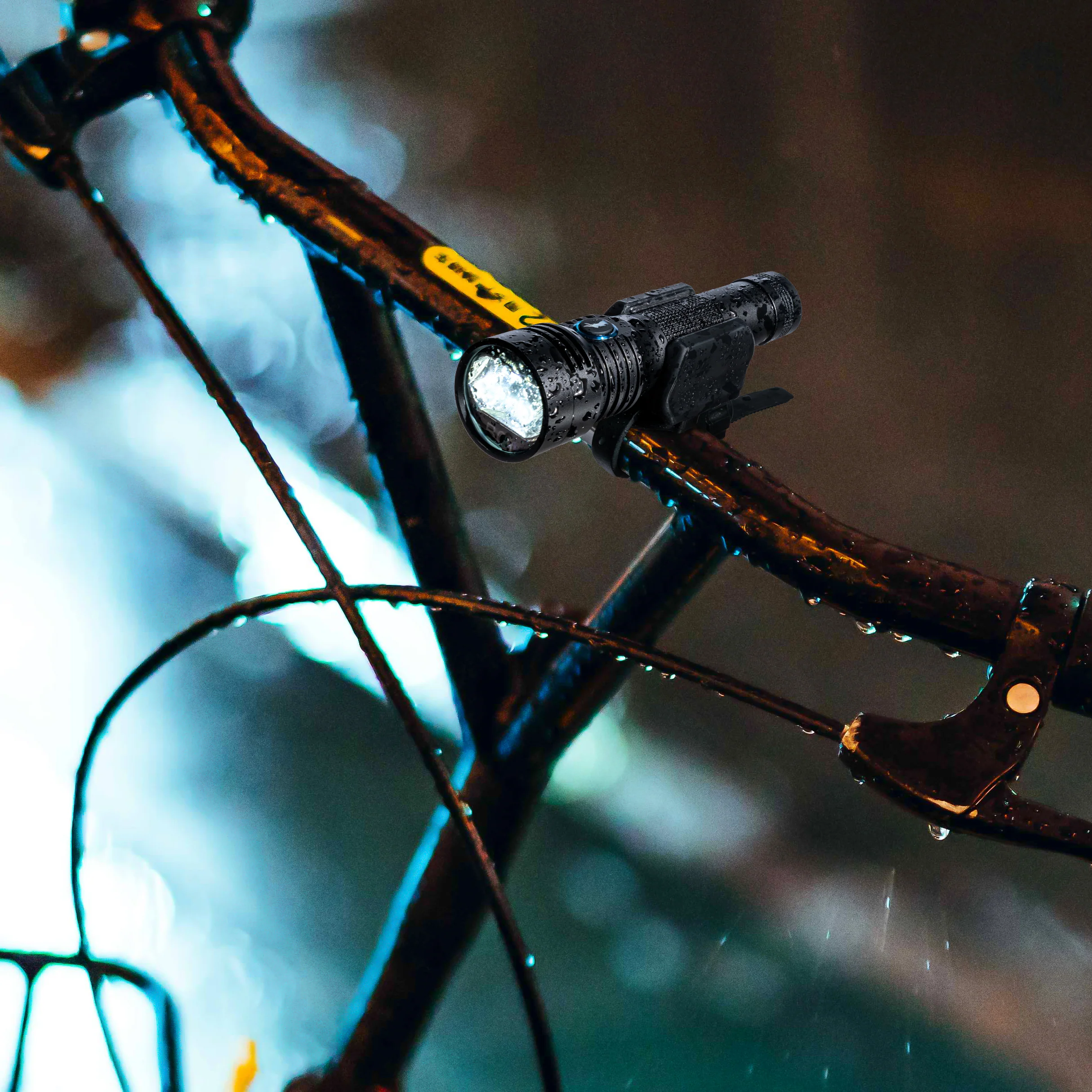 Lumintop® B01 USB Rechargeable Bike Light - Image 7