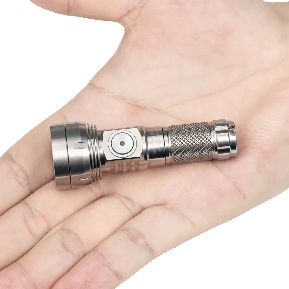 Lumintop GT NANO PRO 3.0 Titanium 1600 Lumens EDC Flashlight - Image 7